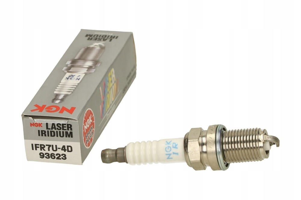 Свеча зажигания IFR7U4D M2A00-3705002A газовый Yuchai Ngk