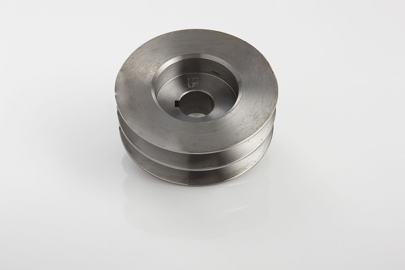 Шкив генератора 039.250-00A 2-х ручейковый MAN Pe Automotive