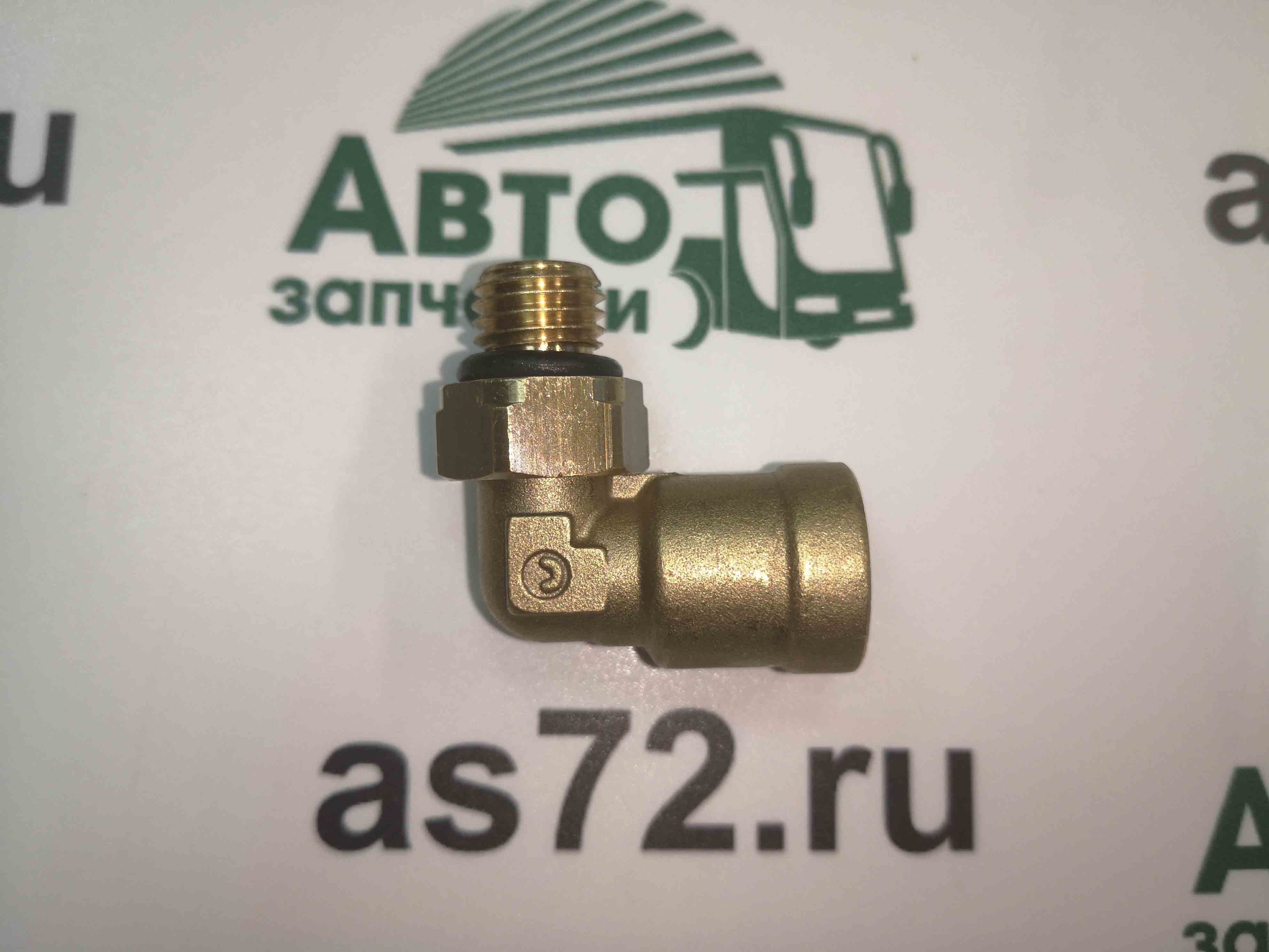 Фитинг угловой 950210M12X15 латунный нар.М12*1,5 Г В10 Camozzi