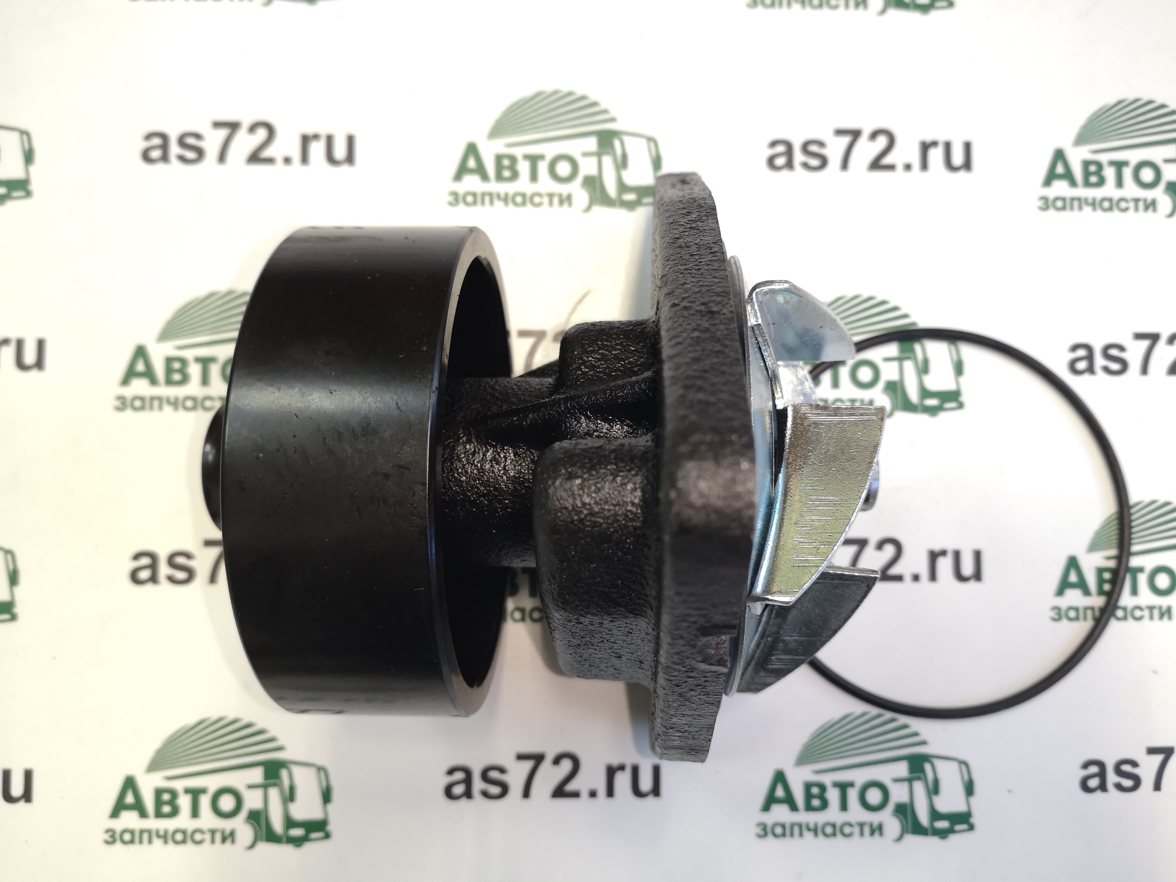 Насос водяной 4934058 3 отверстия Cummins ISLe L375 Dcec
