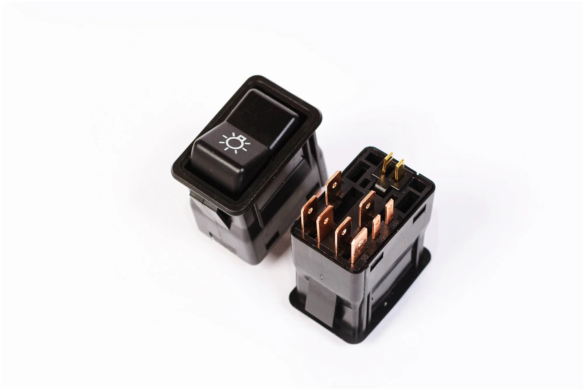 Кнопка 581.371 включения света МАЗ, ПАЗ UB